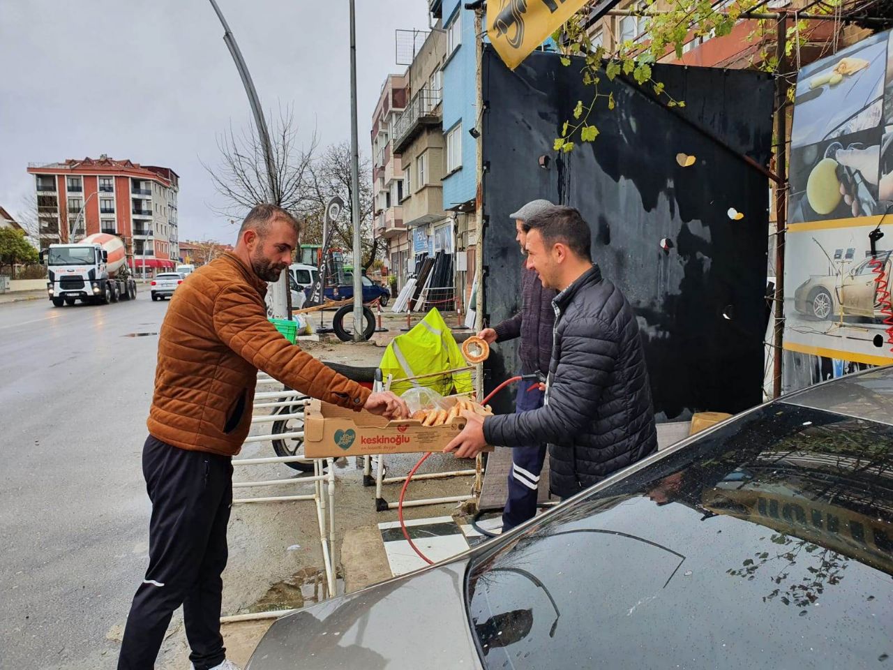 AK Parti Ziyaretlerde Bulundu